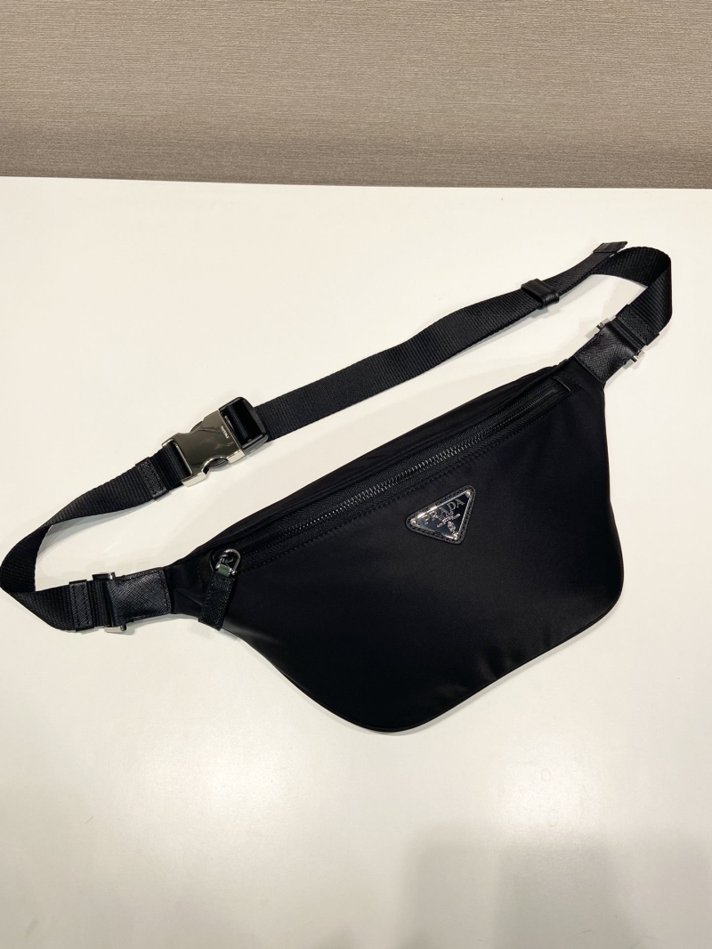 Pra*a waist chest packs